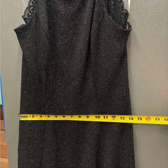 Flowy black sparkling dress. Open back with lace. Short mini dress. XXL - Picture 3 of 8
